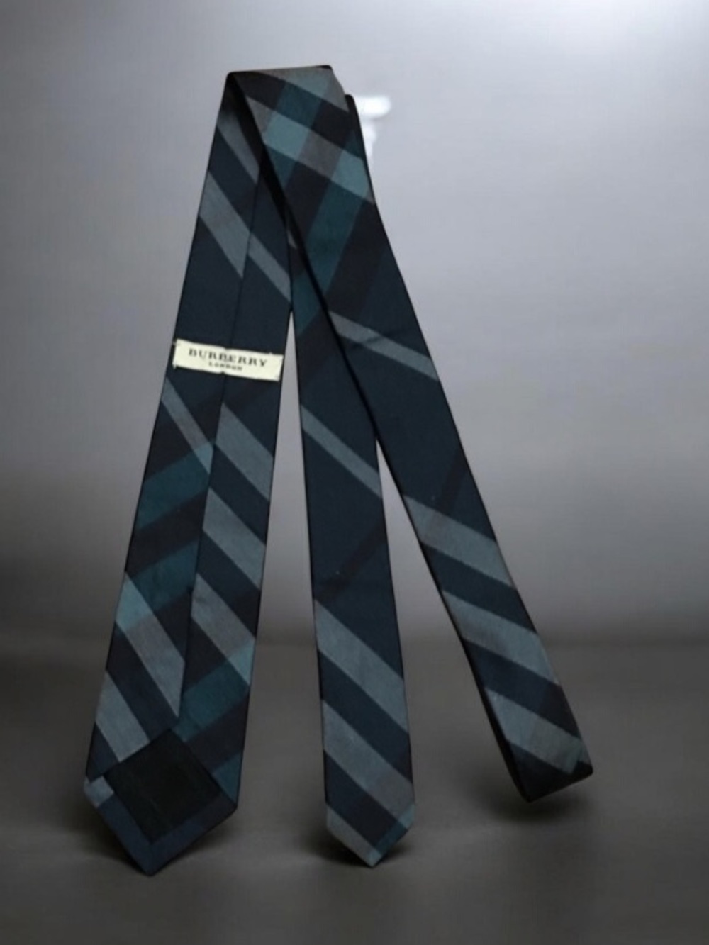 BURBERRY London Made in England Silk Men Tie